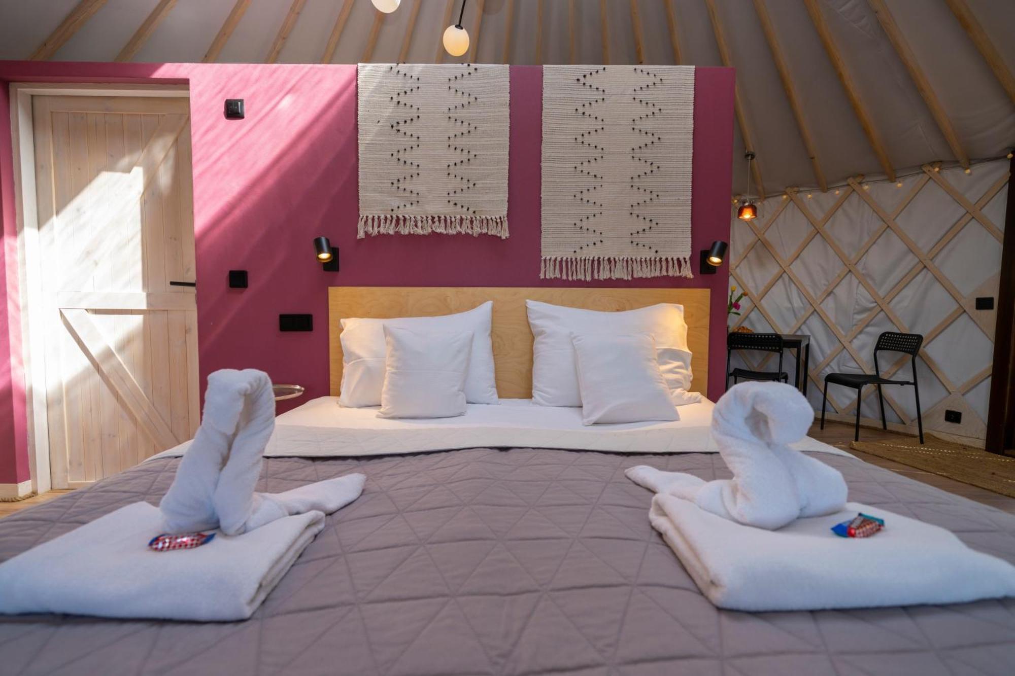 Dom W Domu - Izera Glamping Bed & Breakfast Gajowka  Exterior photo