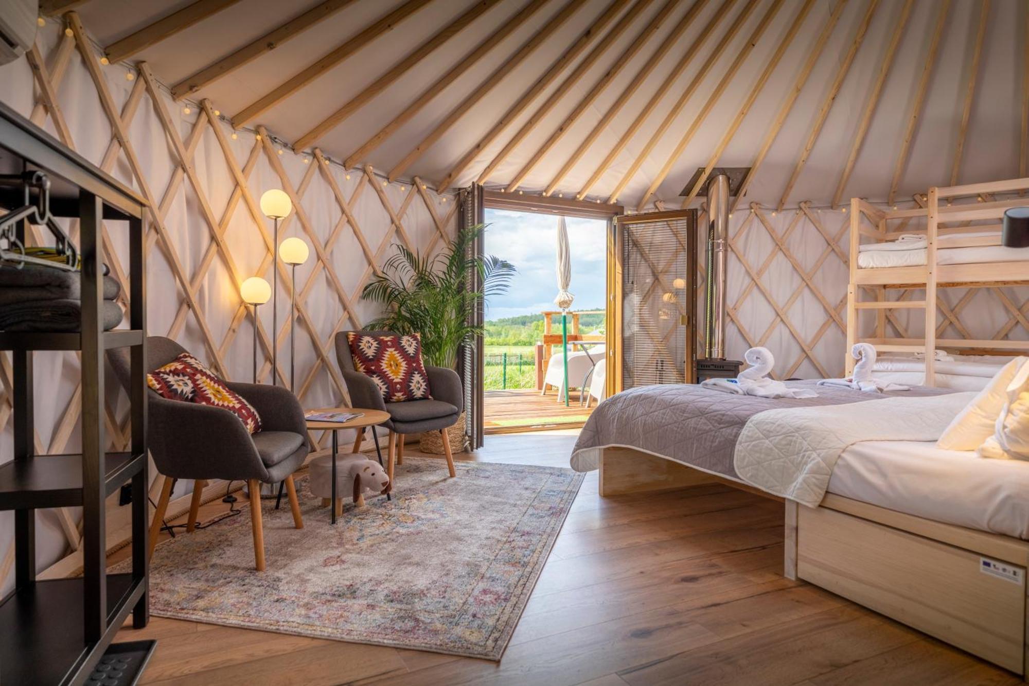 Dom W Domu - Izera Glamping Bed & Breakfast Gajowka  Room photo
