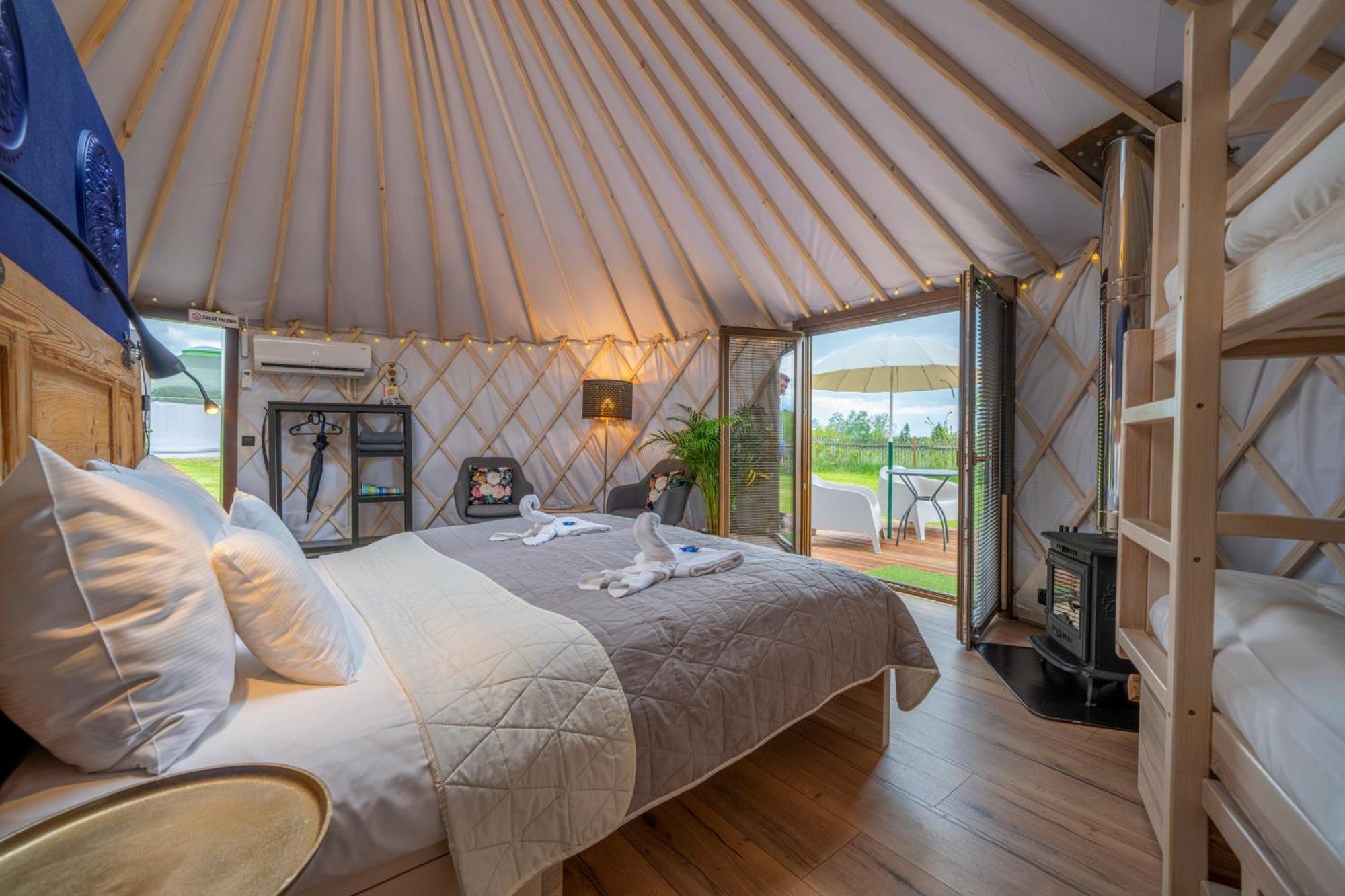 Dom W Domu - Izera Glamping Bed & Breakfast Gajowka  Room photo