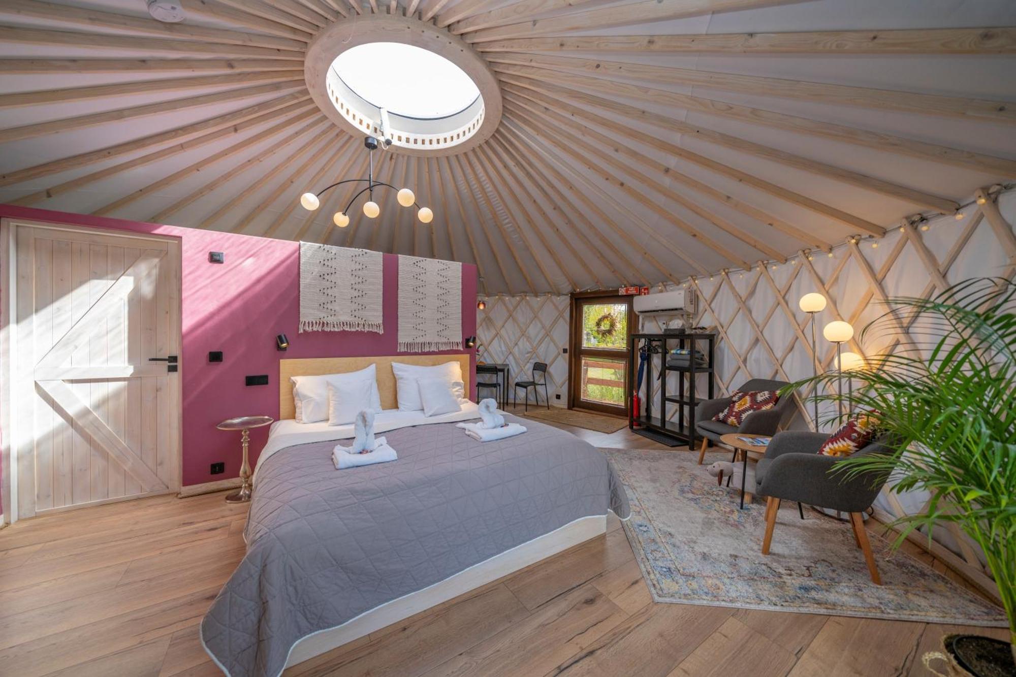 Dom W Domu - Izera Glamping Bed & Breakfast Gajowka  Room photo
